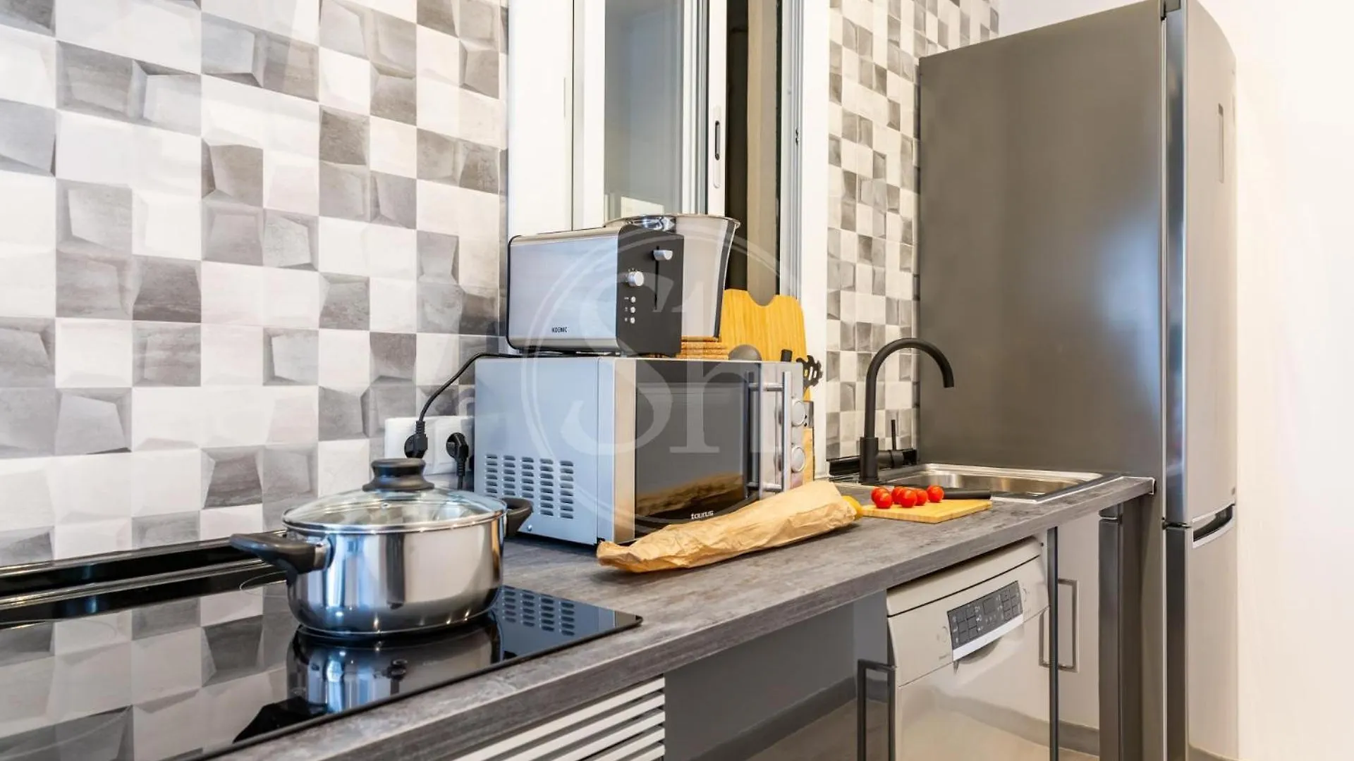 Apartment Near Sagrada Familia 바르셀로나 스페인