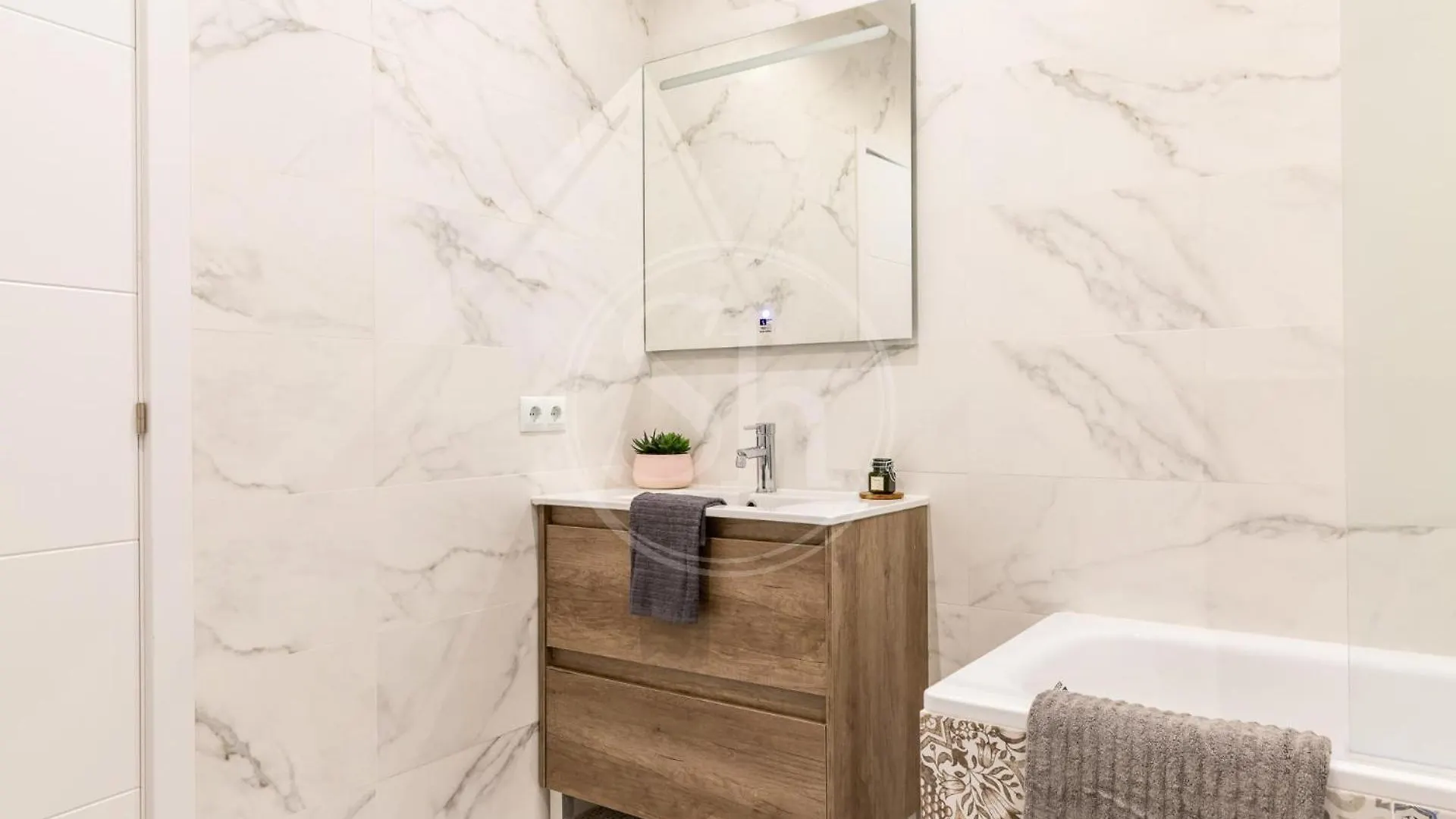 Apartment Near Sagrada Familia 바르셀로나