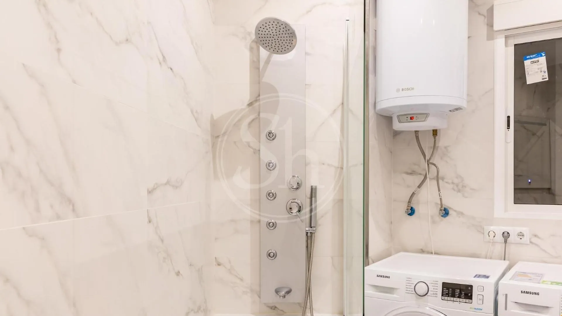 Apartment Near Sagrada Familia 바르셀로나