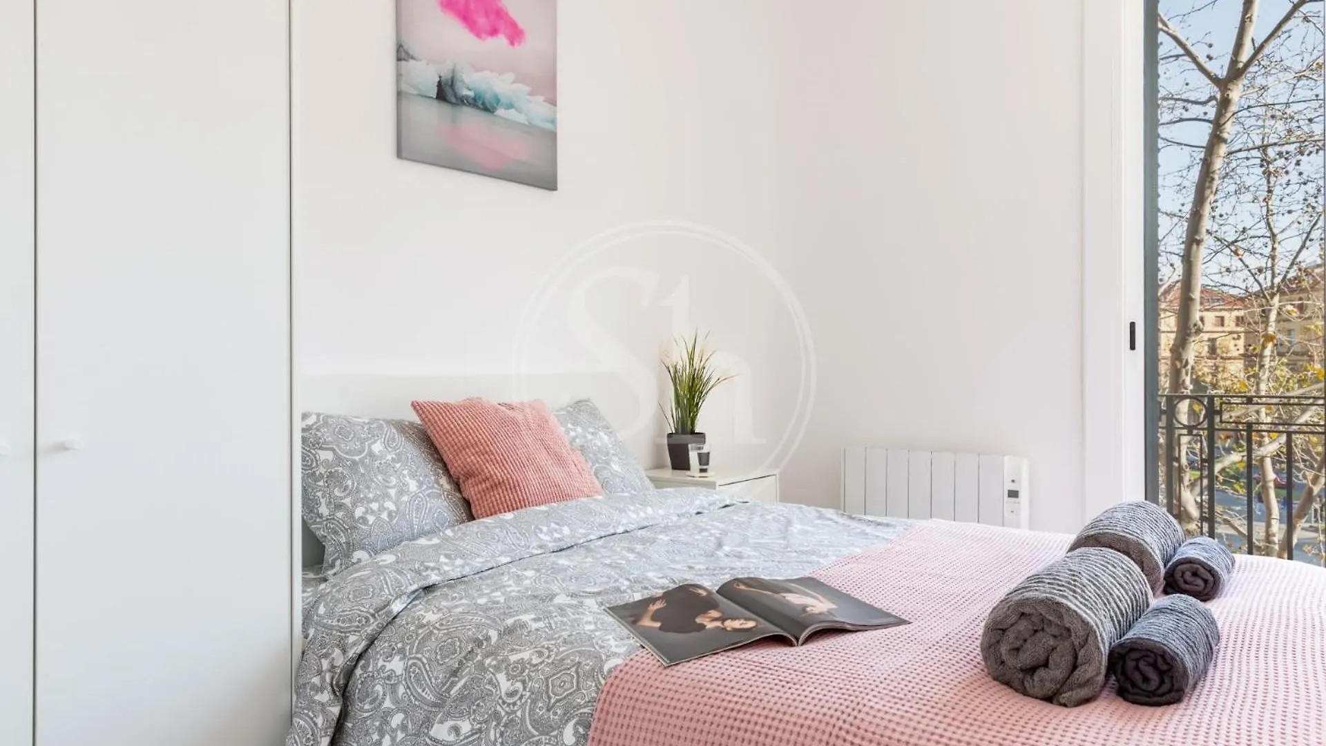 Apartment Near Sagrada Familia 바르셀로나